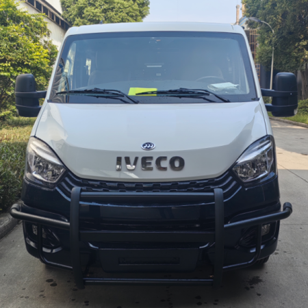 Професійний броньований інкасаторський автомобіль марки "DIMA" на базі шасі IVECO